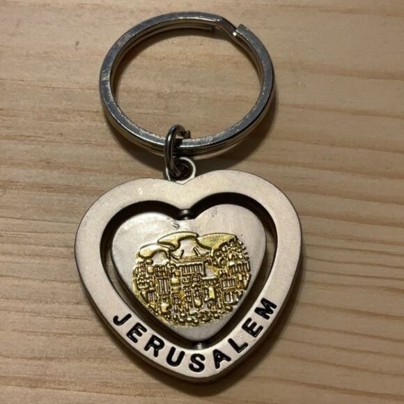 Jerusalem Shalom Heart Keychain With Doves Design Silver & Gold Tones - Picture 3 of 4